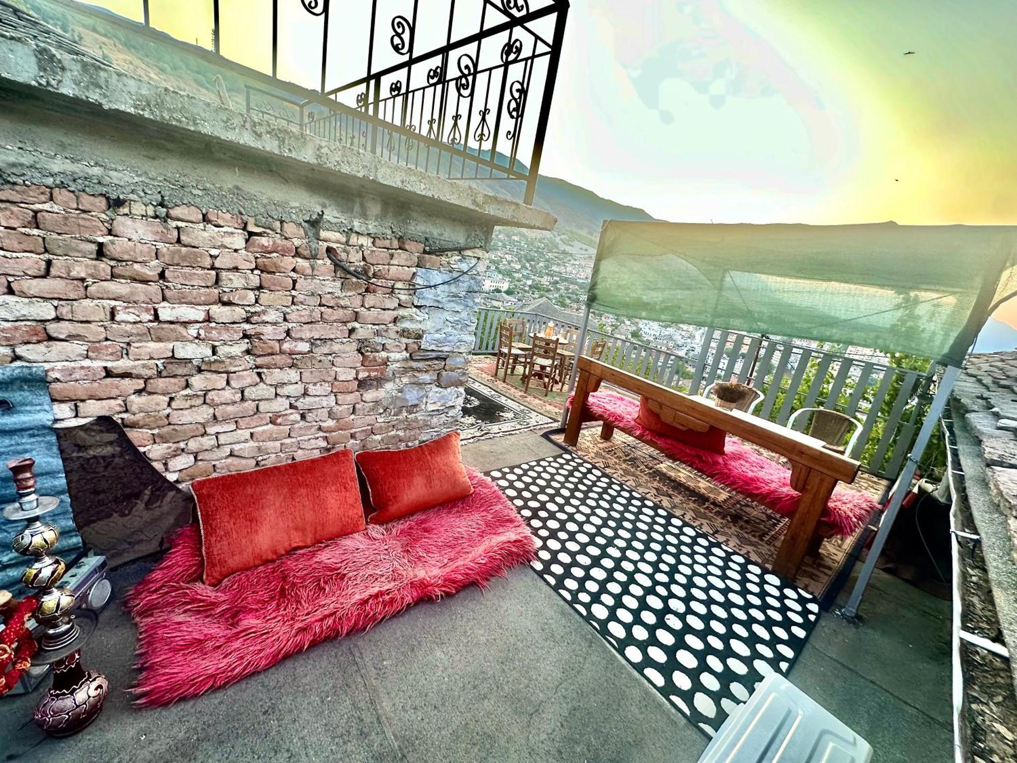 Grandpas House Hotel Gjirokastër Buitenkant foto