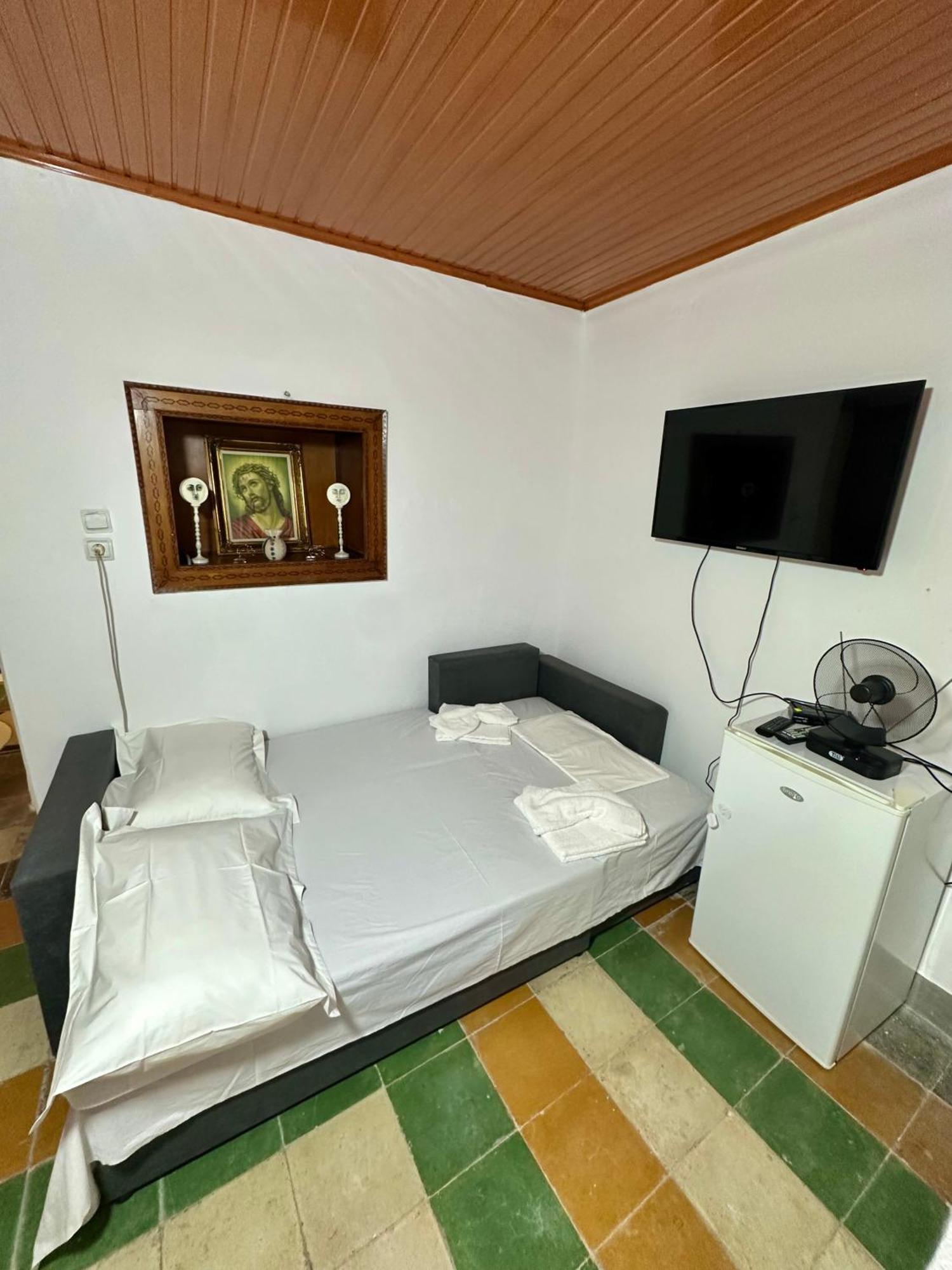 Grandpas House Hotel Gjirokastër Buitenkant foto