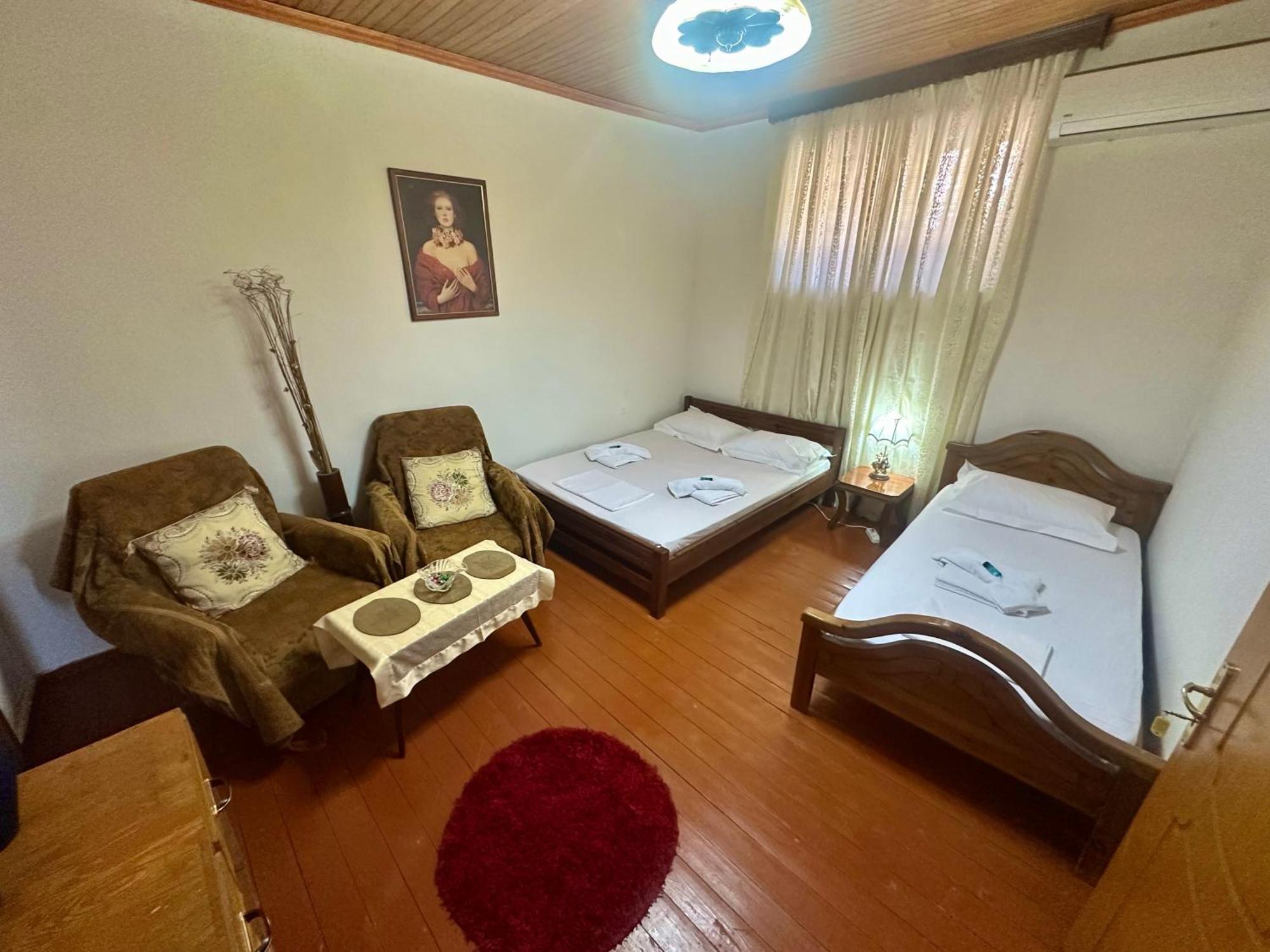 Grandpas House Hotel Gjirokastër Buitenkant foto